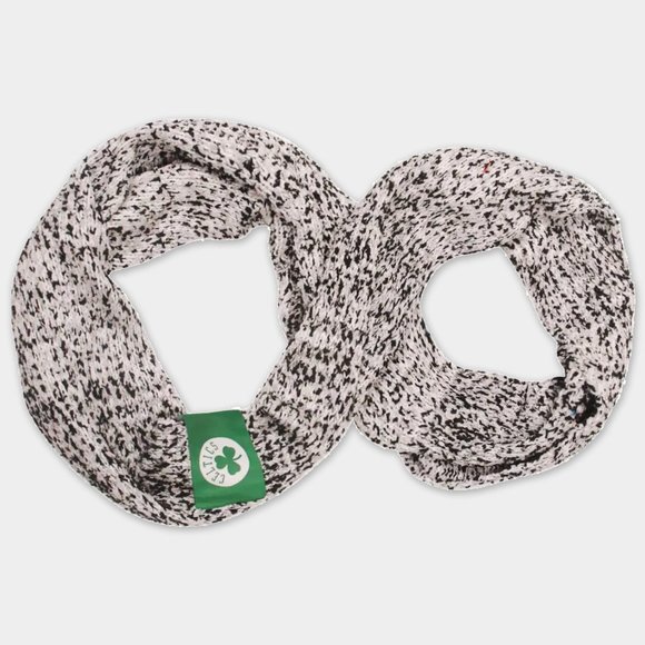 Boston Celtics Chunky Infinity Scarf and Mittens - Picture 1 of 1